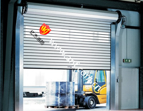 消防改造中使用快速卷簾門有什么優(yōu)點